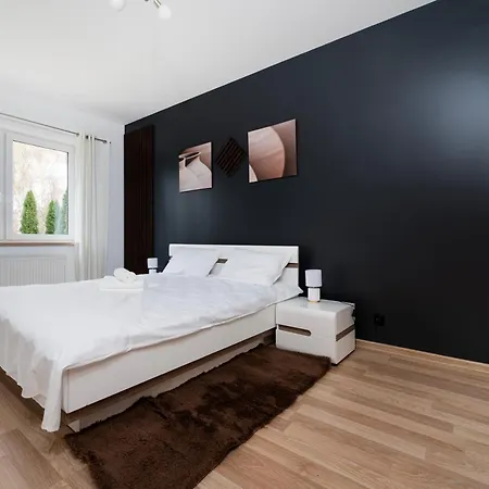 Daire Tabelowa Deluxe With Garden Łódź