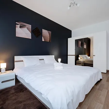 Tabelowa Deluxe With Garden Apartment Lodz (Lodz)